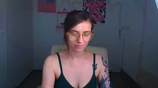 Luna Tantra online show from 28, 6, 2026