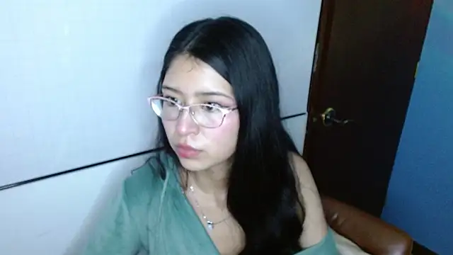 Snapshot of Danii_rizzo chatting on 4, 5, 2026 Danii rizzo online show from 4, 5, 2026