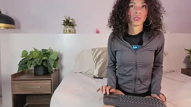 Snapshot of lily_obsession chatting on 3, 6, 2026 lily obsession online show from 3, 6, 2026