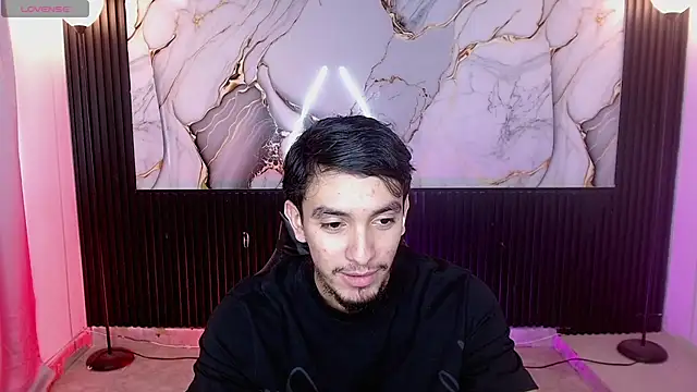Snapshot of dante_18cm_ chatting on 1, 8, 2026 dante 18cm online show from 1, 8, 2026