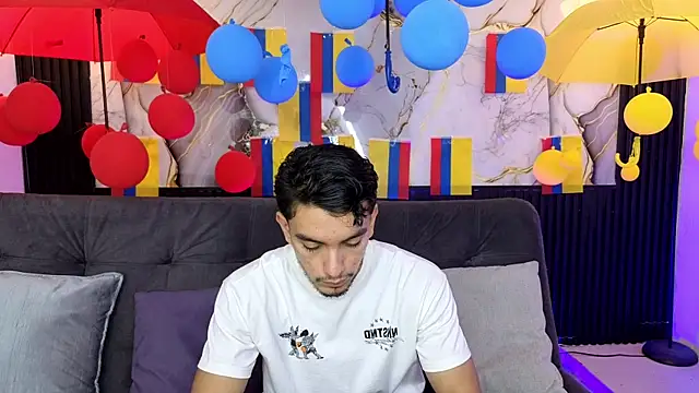 Snapshot of dante_18cm_ chatting on 6, 7, 2026 dante 18cm online show from 6, 7, 2026