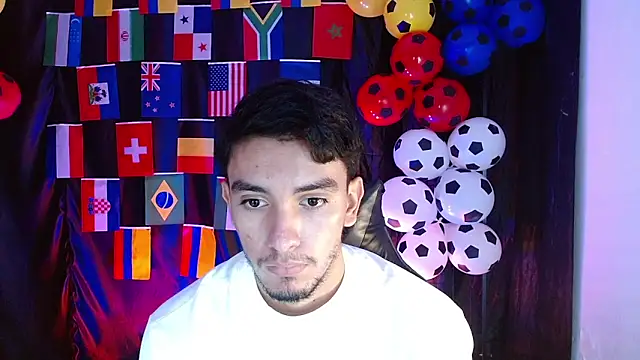Snapshot of dante_18cm_ chatting on 19, 6, 2026 dante 18cm online show from 19, 6, 2026