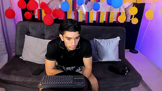 Snapshot of dante_18cm_ chatting on 25, 6, 2026 dante 18cm online show from 25, 6, 2026