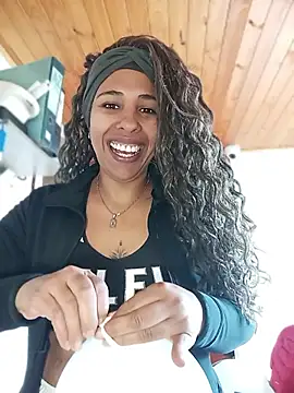 Ivon C online show from 17, 6, 2026