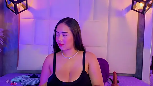 Snapshot of Violetta_rose_ chatting on 14, 6, 2026 Violetta rose online show from 14, 6, 2026