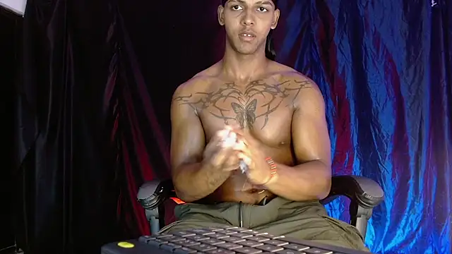 Snapshot of zoriel_bigcock chatting on 31, 5, 2026 zoriel bigcock online show from 31, 5, 2026