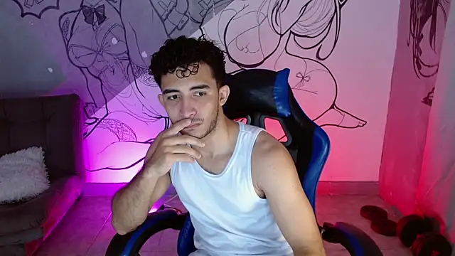 caius bigcock1 online show from 30, 4, 2026