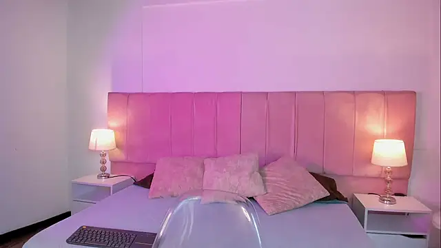 Snapshot of emily_gv1 chatting on 28, 4, 2026 emily gv1 online show from 28, 4, 2026