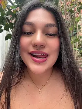 Snapshot of emily_gv1 chatting on 3, 6, 2026 emily gv1 online show from 3, 6, 2026
