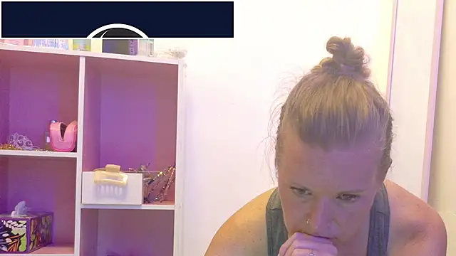 xlilianaxx online show from 10, 7, 2026