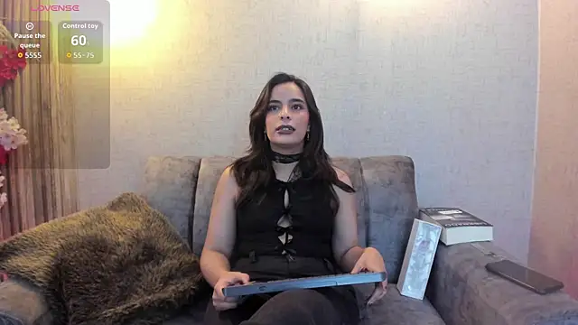 Snapshot of ShantalBr chatting on 25, 7, 2026 ShantalBr online show from 25, 7, 2026