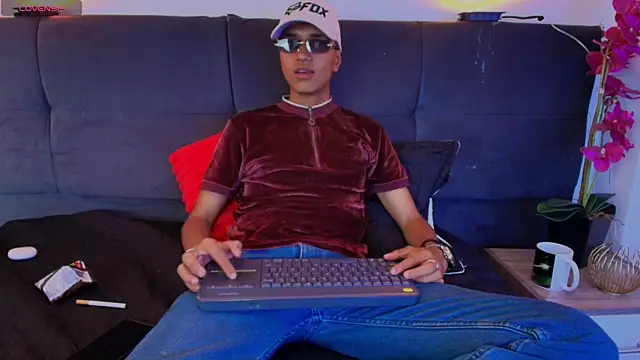 Snapshot of Alan_Colthon chatting on 21, 5, 2026 Alan Colthon online show from 21, 5, 2026