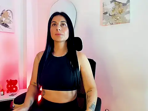 ManuelaGlamourX online show from 26, 4, 2026