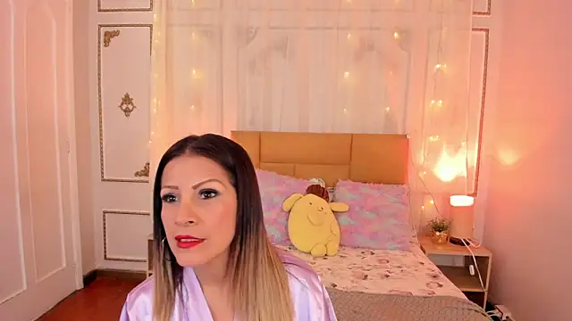 Snapshot of cris_milk chatting on 9, 6, 2026 cris milk online show from 9, 6, 2026