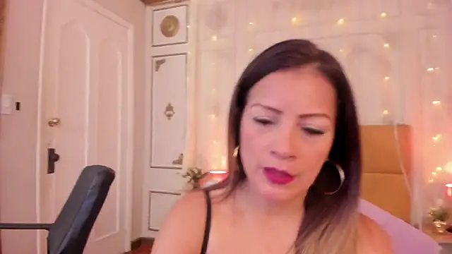 cris milk online show from 17, 7, 2026