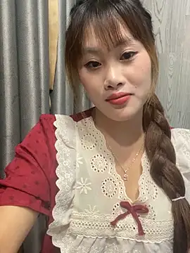 Ly-sexyy online show from 5, 5, 2026