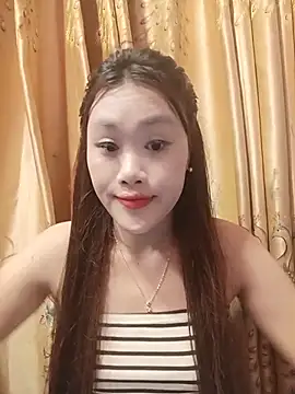 Snapshot of Ly-sexyy chatting on 18, 7, 2026 Ly-sexyy online show from 18, 7, 2026