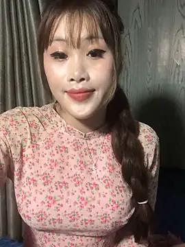 Ly-sexyy online show from 12, 5, 2026