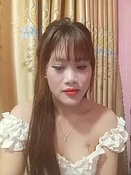 Snapshot of Ly-sexyy chatting on 7, 7, 2026 Ly-sexyy online show from 7, 7, 2026