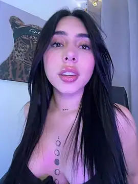 Snapshot of IsabellaNoir_ chatting on 10, 5, 2026 IsabellaNoir online show from 10, 5, 2026