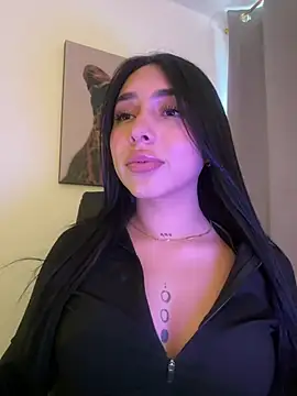 Snapshot of IsabellaNoir_ chatting on 25, 6, 2026 IsabellaNoir online show from 25, 6, 2026