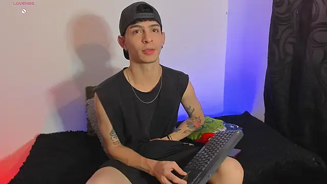 Snapshot of _IanLark chatting on 13, 5, 2026 IanLark online show from 13, 5, 2026