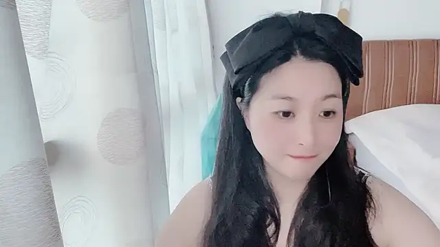 Snapshot of D-Misslu chatting on 16, 5, 2026 D-Misslu online show from 16, 5, 2026