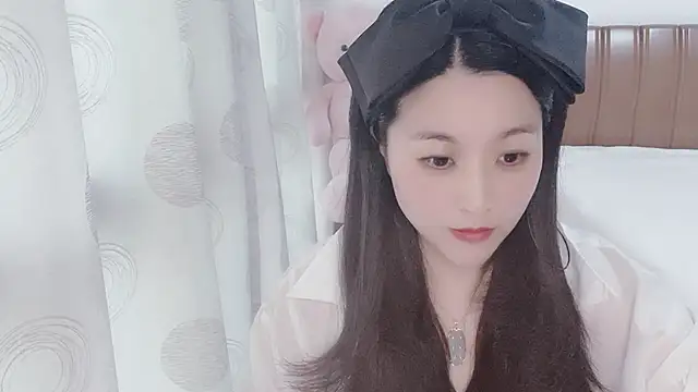 Snapshot of D-Misslu chatting on 7, 6, 2026 D-Misslu online show from 7, 6, 2026
