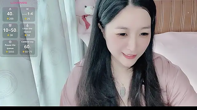 Snapshot of D-Misslu chatting on 6, 7, 2026 D-Misslu online show from 6, 7, 2026