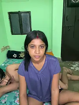 hot-couple-0 online show from 22, 6, 2026
