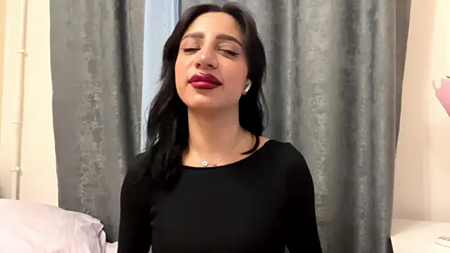 AngellaBarbini online show from 30, 6, 2026