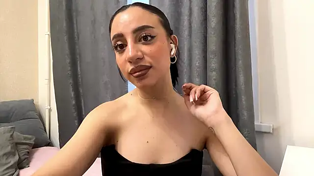 AngellaBarbini online show from 27, 4, 2026