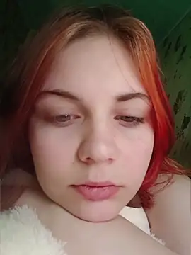 Snapshot of LoisFox chatting on 3, 5, 2026 LoisFox online show from 3, 5, 2026