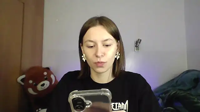 Snapshot of JuicyErika chatting on 3, 5, 2026 JuicyErika online show from 3, 5, 2026