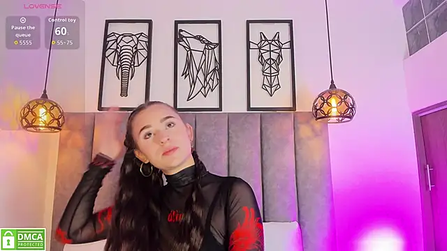 Vanne Queen  online show from 19, 5, 2026