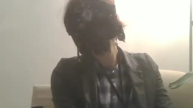 Snapshot of HelenTiAscolta chatting on 5, 5, 2026 HelenTiAscolta online show from 5, 5, 2026