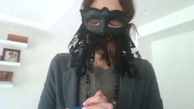 Snapshot of HelenTiAscolta chatting on 12, 5, 2026 HelenTiAscolta online show from 12, 5, 2026