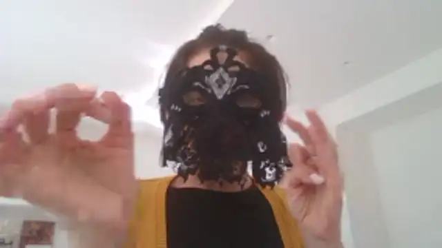 Snapshot of HelenTiAscolta chatting on 25, 5, 2026 HelenTiAscolta online show from 25, 5, 2026