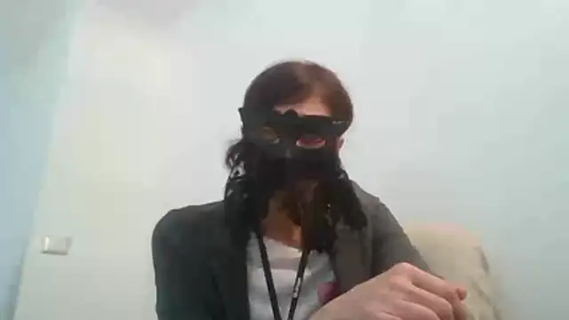 Snapshot of HelenTiAscolta chatting on 9, 5, 2026 HelenTiAscolta online show from 9, 5, 2026
