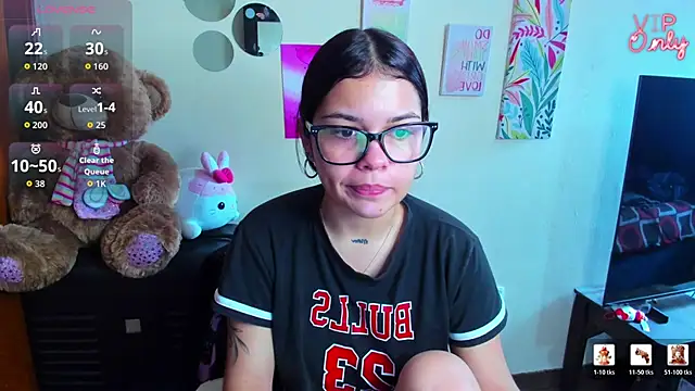 Snapshot of angelina_77 chatting on 27, 5, 2026 angelina 77 online show from 27, 5, 2026