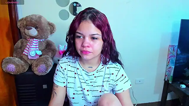Snapshot of angelina_77 chatting on 10, 5, 2026 angelina 77 online show from 10, 5, 2026