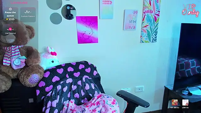 Snapshot of angelina_77 chatting on 18, 6, 2026 angelina 77 online show from 18, 6, 2026