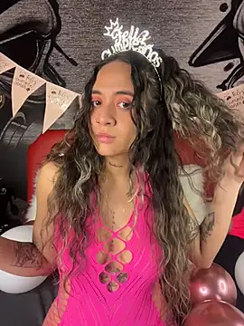 Snapshot of SinSirenXXX chatting on 22, 5, 2026 SinSirenXXX online show from 22, 5, 2026