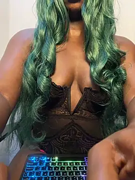 Snapshot of Leylabelle26 chatting on 26, 6, 2026 Leylabelle26 online show from 26, 6, 2026