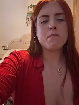 Snapshot of lumazzy chatting on 6, 5, 2026 lumazzy online show from 6, 5, 2026