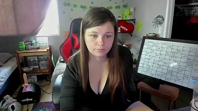 DelilaFields2 online show from 12, 5, 2026