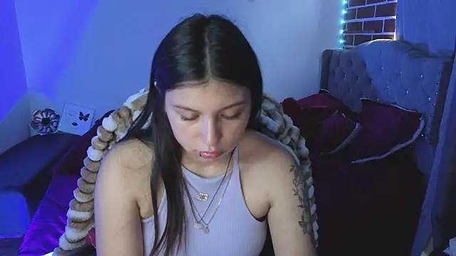 isabella monntolvo online show from 9, 5, 2026