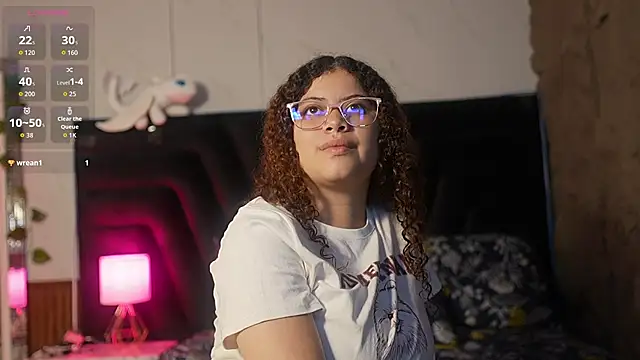 HoneyHipss online show from 22, 7, 2026