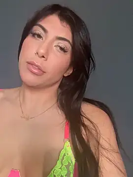 Divine Daniella online show from 22, 4, 2026