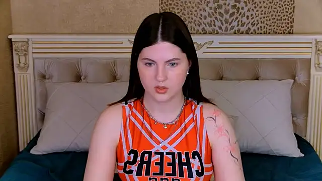 IvySimmons online show from 13, 5, 2026